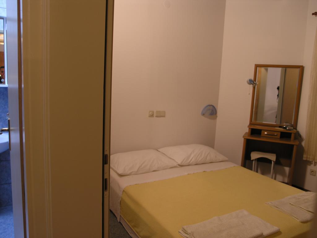 Apartments Mia Mo Premantura Quarto foto